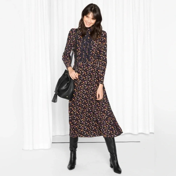 & Other Stories Dresses & Skirts - & OTHER STORIES
Dandelion Dress
Size 4